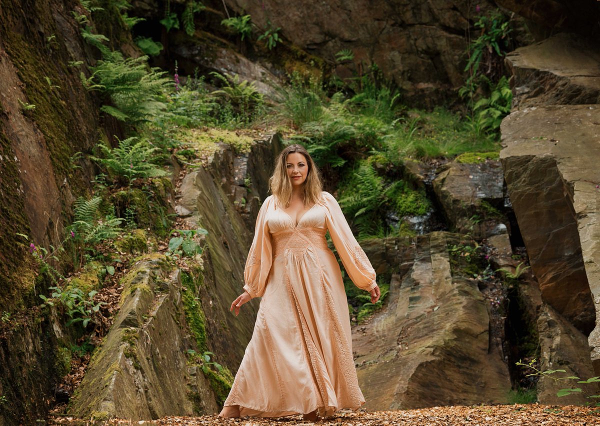 Daily_Express's tweet photo. 'Charlotte Church's 'Dreaming' retreat left me with nightmares - this is why'
https://t.co/6vTFomtbcl #wellbeing #retreat #soundbathing #charlottechurch #thedreamingretreat https://t.co/8gLeBRG77r