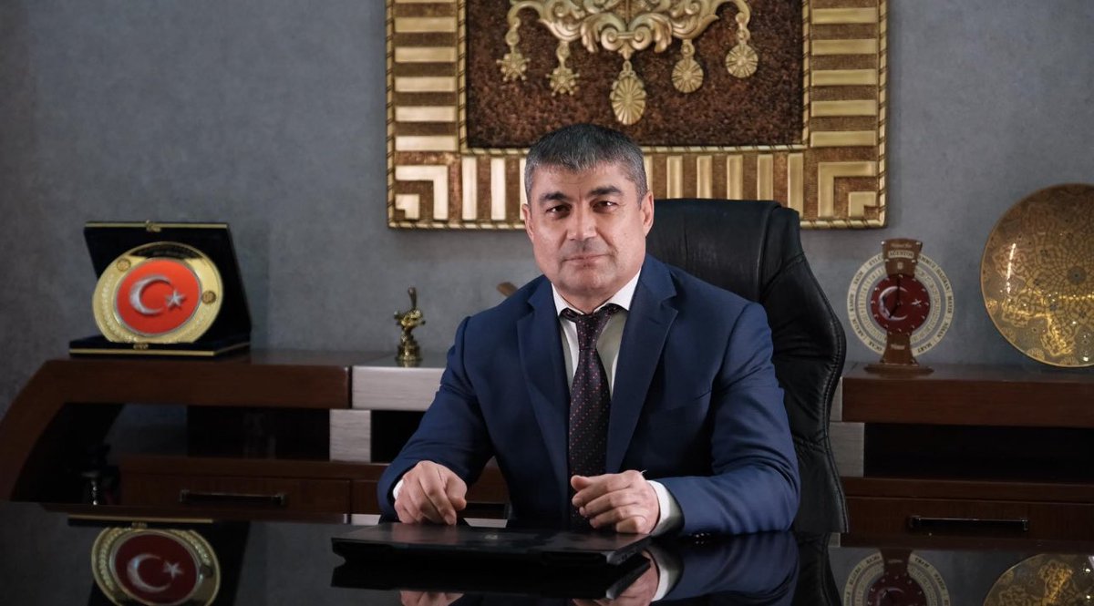 Gaziantep Büyükşehir Belediye Başkan Yardımcısı olarak atanan önceki dönem İl Teşkilat Başkanımız Sn. <a href="/mehmethaz/">Mehmet Haz</a>  başkanımızı tebrik ediyor, yeni görevinde başarılar diliyorum.

Hayırlı hizmetler Yapmayı Nasip etsin.
<a href="/FatmaSahin/">Fatma Şahin</a>