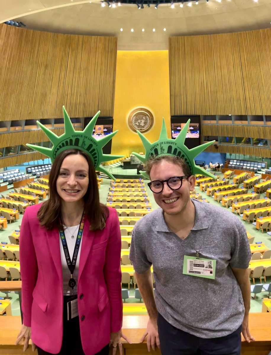 It was lovely to meet @MarziaRango at the @UN Headquarters and catch up with her and her new colleagues. We particularly missed @ezagheni and @ingmarweber. It was also great to meet Elspeth I'Anson from the @un_stereotype, especially as we discussed our upcoming workshop!