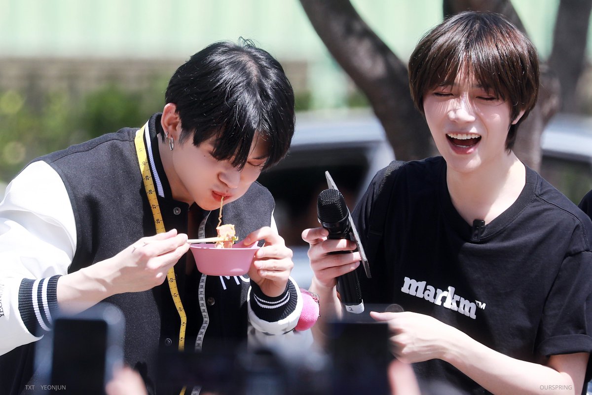 OURSPRING_0913's tweet photo. 240413 

HQ

연준이 저녁은 먹었남?? 밥 잘 챙겨먹어🍜

#연준 #YEONJUN #ヨンジュン #범규 
#TXT #투모로우바이투게더 https://t.co/YroZ5imS5A