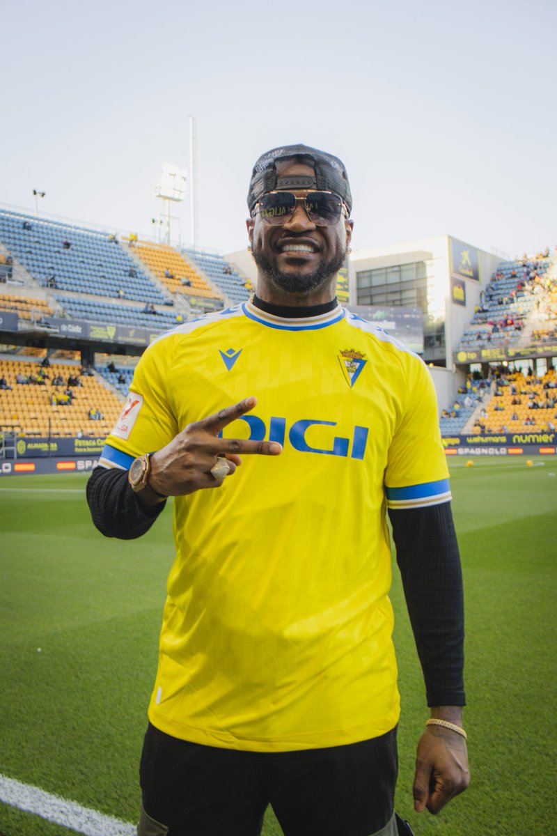 😎😏 Our 𝐧𝐞𝐰 𝐬𝐢𝐠𝐧𝐢𝐧𝐠 to save us from the relegation zone

@PeterPsquare