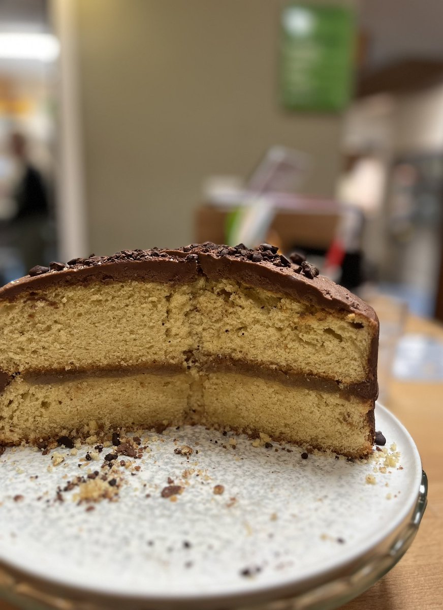 OuseburnFarm's tweet photo. Chocolate Jaffa Cake @ Café Beam at Ouseburn Farm. 🍰
@cafebeamncl #ouseburn #ouseburnfarm #ouseburnvalley #urban #farm #farmlife #cafe #farmcafe #cafebeam #smileforlife #cake https://t.co/ojZwMEN2Eo
