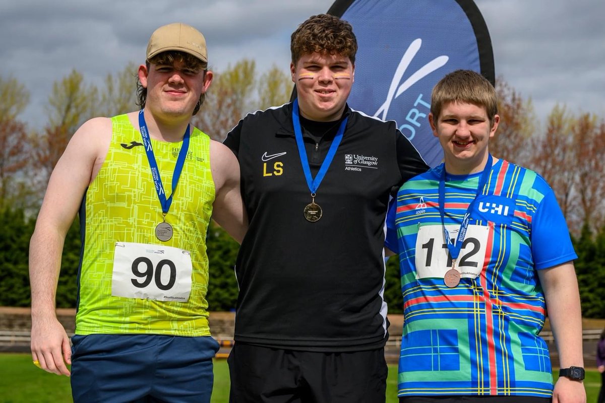 Over the weekend our Track and Field athletes were competing @ScotStuSport Athletics Outdoor Championships and performed incredibly! Congrats to you all! 🥇 Lois in 100m and 200m 🥇 Struan in Steeplechase 🥉 David in Hammer Throw #Success #UHIPerth #ThinkUHI @UHIPerthSport