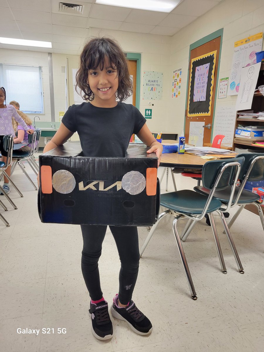 Earth Day Race to Recycle! Room 320! <a href="/spiritbelieves/">Spirit Elementary</a>