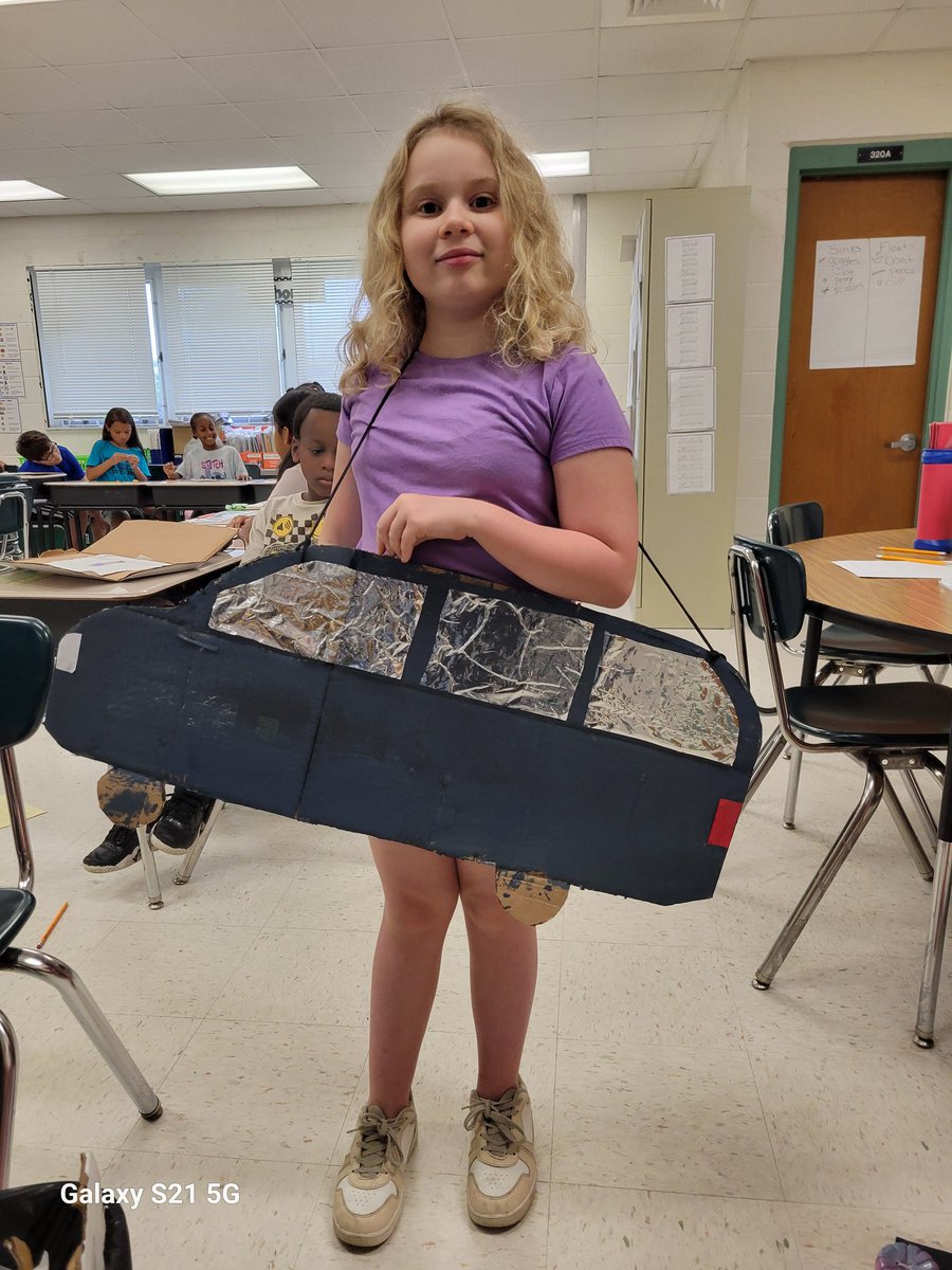 Earth Day Race to Recycle! Room 320! <a href="/spiritbelieves/">Spirit Elementary</a>