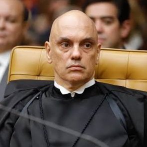 NP__Oficial's tweet photo. 🚨 Atenção: l STF condena mais 11 réus pelos atos golpistas do dia 8 de janeiro de 2023. A maioria dos condenados foi presa em flagrante no Palácio do Planalto, com penas que variam entre 11 e 17 anos de prisão. O grupo também deverá pagar indenização de R$ 30 milhões por danos morais coletivos
