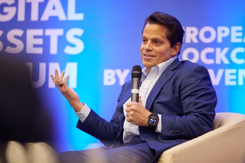 📢 Don't miss the captivating insights shared by @Scaramucci during our panel discussion at @DAF_London, 'Which Digital Asset Investment Strategies Are Delivering the Best Returns in 2024?' Explore them in this @DLNewsInfo article and uncover some of his most outstanding…