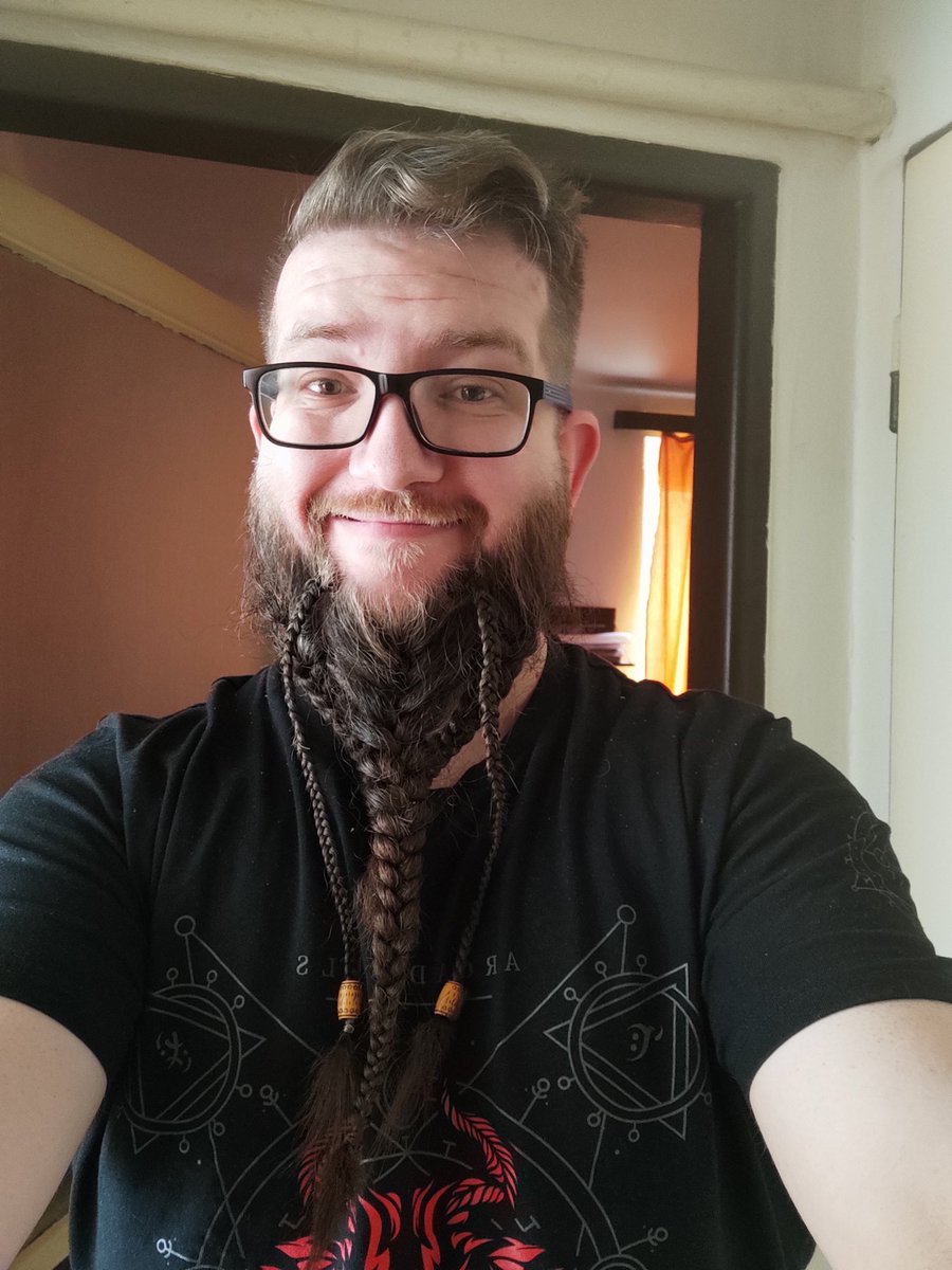 Khaladus's tweet photo. Dneska by to šlo, ty vousy mám fakt v topu :D #beardiful https://t.co/Mz1g5fX77V