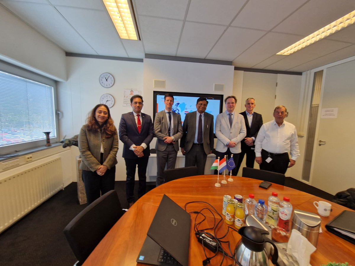 Secretary @MoHFW_INDIA @apurvaIAS visited @BBio_nl & had engaging discussion with CEO Mr. Juergen Kwik & CEO of @PSPBilthoven Mr. Jef De Clercq on EU pandemic preparedness partnership and collaboration on production of vaccines @MEAIndia @IndianDiplomacy @CDSCO_INDIA_INF