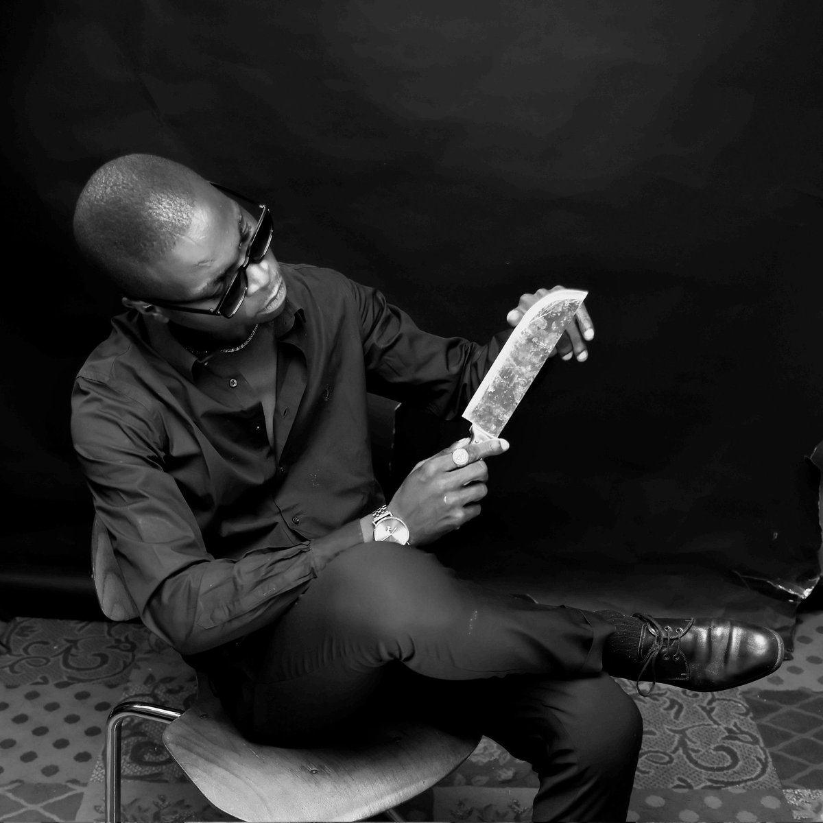 KevinMbuze's tweet photo. #NouvellePhotoDeProfil https://t.co/brBYBAmblk