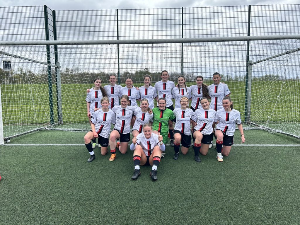 leah_burridge's tweet photo. 534 mile round trip Hartpury ↔️ Park View Academy 

3-0 Victory … into the ECFA League Play Off Final 
🔜🏆⏳

Couldn’t be prouder of this group of players!!

#ProudToBelong
🔴⚫️⚪️ https://t.co/EQI3IyuhAV