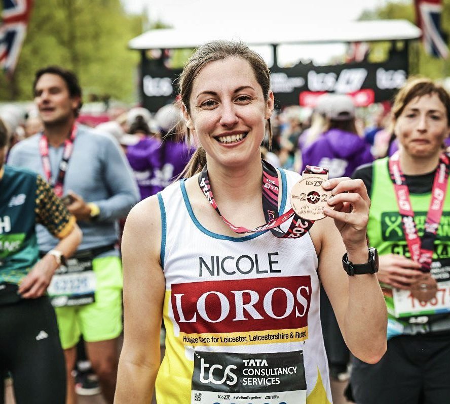 Had a great day on Sunday supporting @NicoleCoull for her first marathon at @LondonMarathon I’m most proud not of her doing well at the event itself, but never missing a training session even when it was dark and pouring with rain. The hard work paid off 🎉❤️