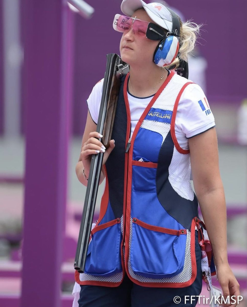 #àlintérieurDesJeux | 👏 Félicitations à Mélanie Couzy, gardienne de la paix et tireuse en fosse olympique, qui vient de décrocher un quota non nominatif pour les #JO2024 ! Grâce à une 6e place en finale lors du tournoi de qualification olympique de Tir qui se tient actuellement