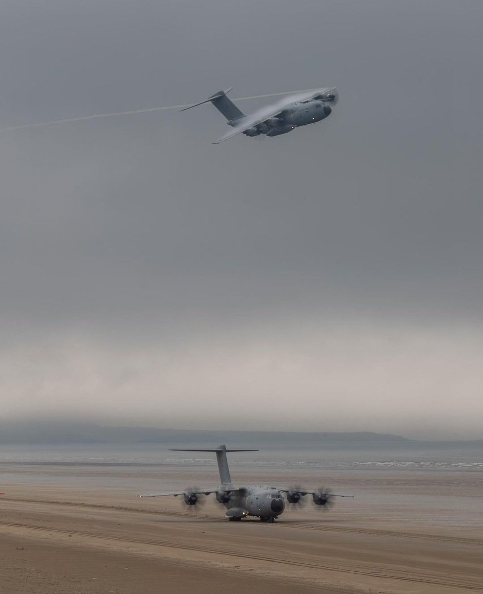 #Mercredi rien à ajouter!
#Airbus #A400M @RoyalAirForce
©️ welsh.manwithacamera (IG)