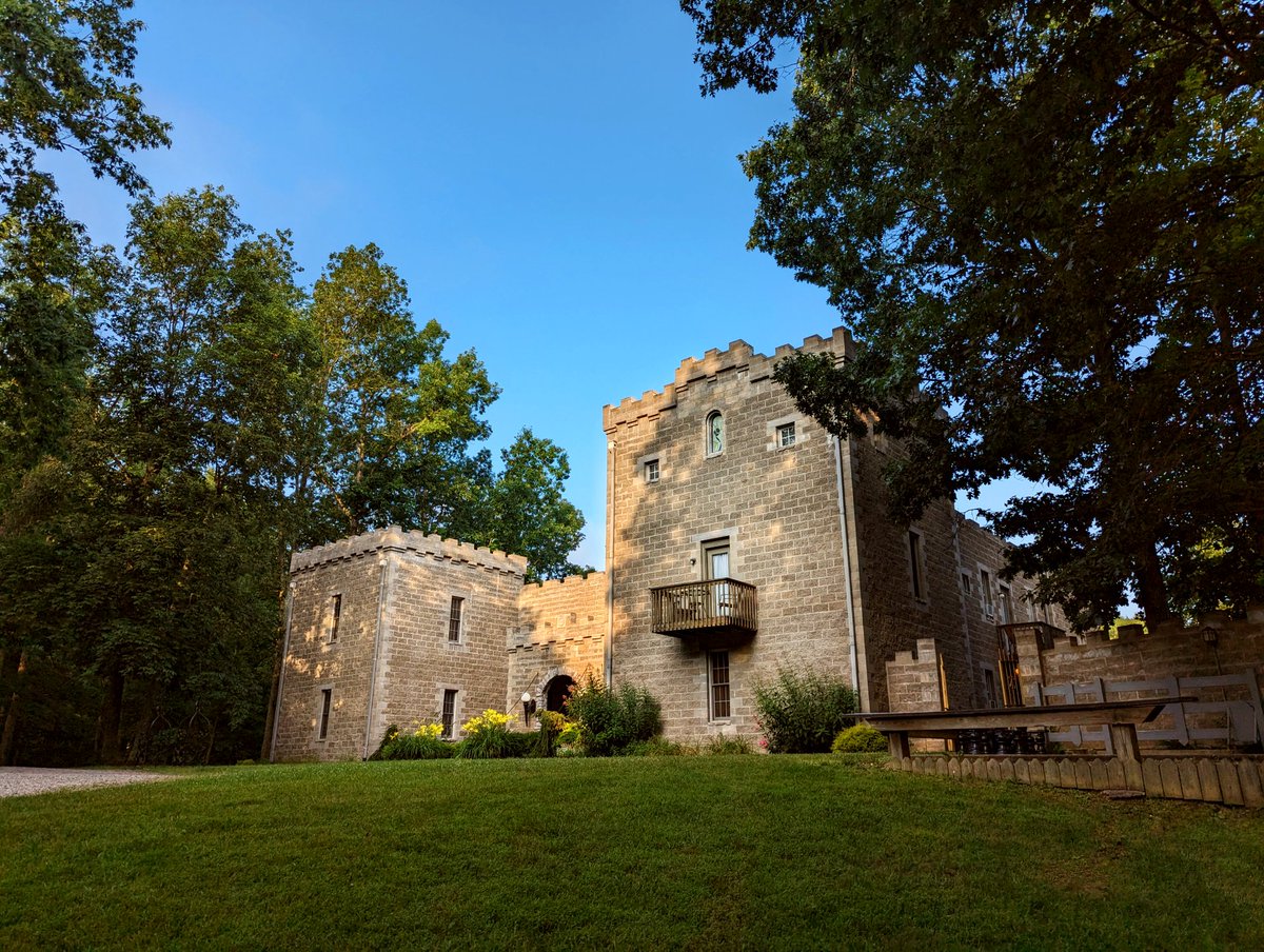 Ravenwood Castle tweet media