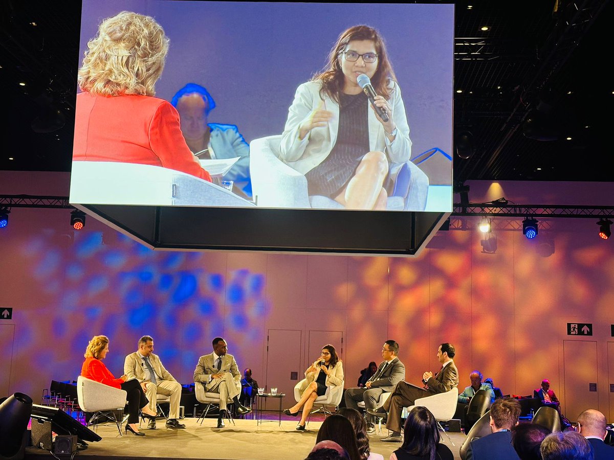 MahindraLMM's tweet image. Thrilled to share that @sumanmishra_1, MD &amp;amp; CEO of Mahindra LMM, joined the 2nd panel discussion at 26th World Energy Congress on critical supply chain, shedding light on innovative strategies for resilience.  

#redesigningenergy #WEC2024 #CleanEnergy #MahindraLMM
@WECongress