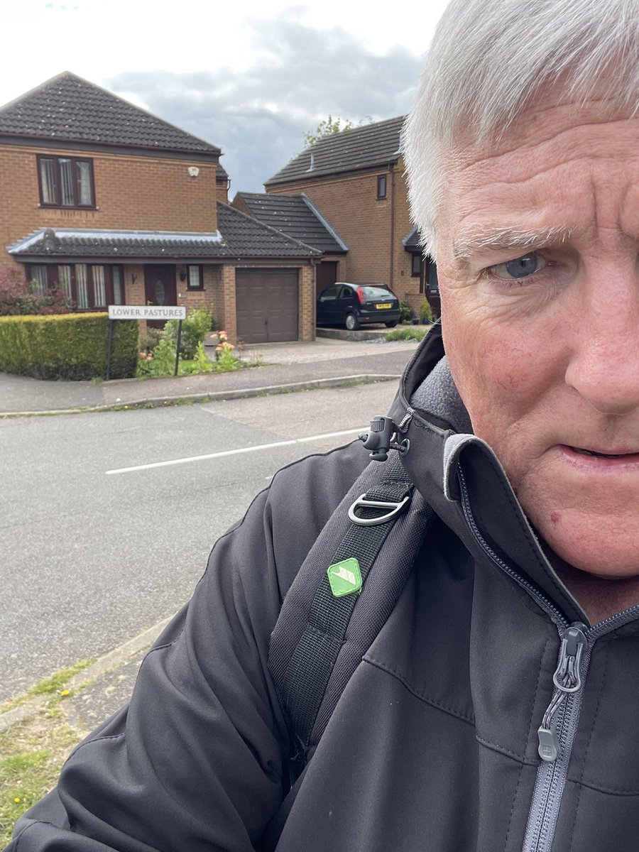 anfieldbhoy's tweet photo. Out delivering leaflets in Oakley Ward #Corby in support of both @LeeBarronLabour and @Dalwahabi 🌹 #WeCantGoOnLikeThis #TimeForChange #TimeForLabour https://t.co/ijuUnxlgQI