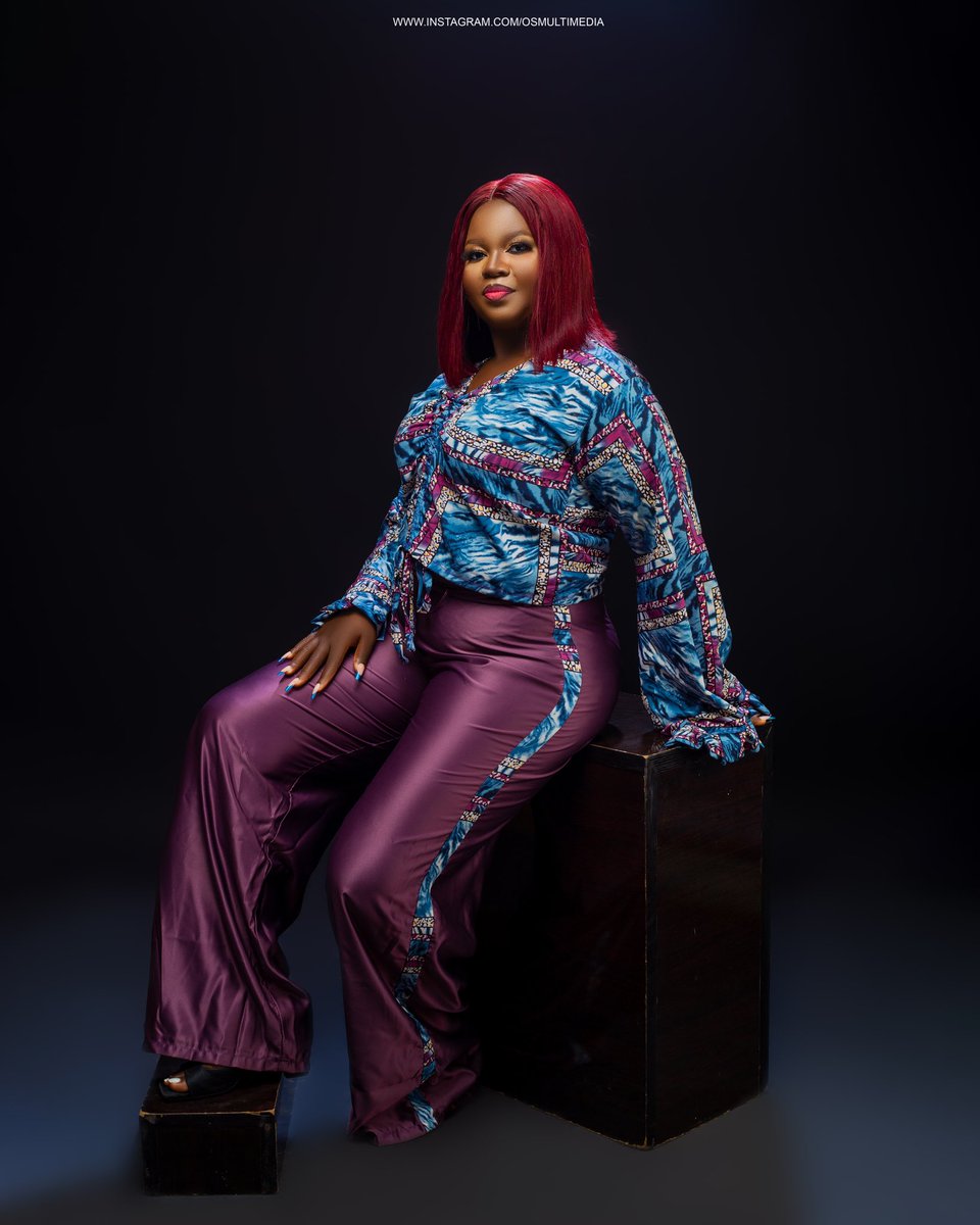Lizzygee3's tweet photo. I got balloons guys…it’s my birthday 
#mohbad#naira#tiwasavage#birthday https://t.co/bV8LMrTpW7