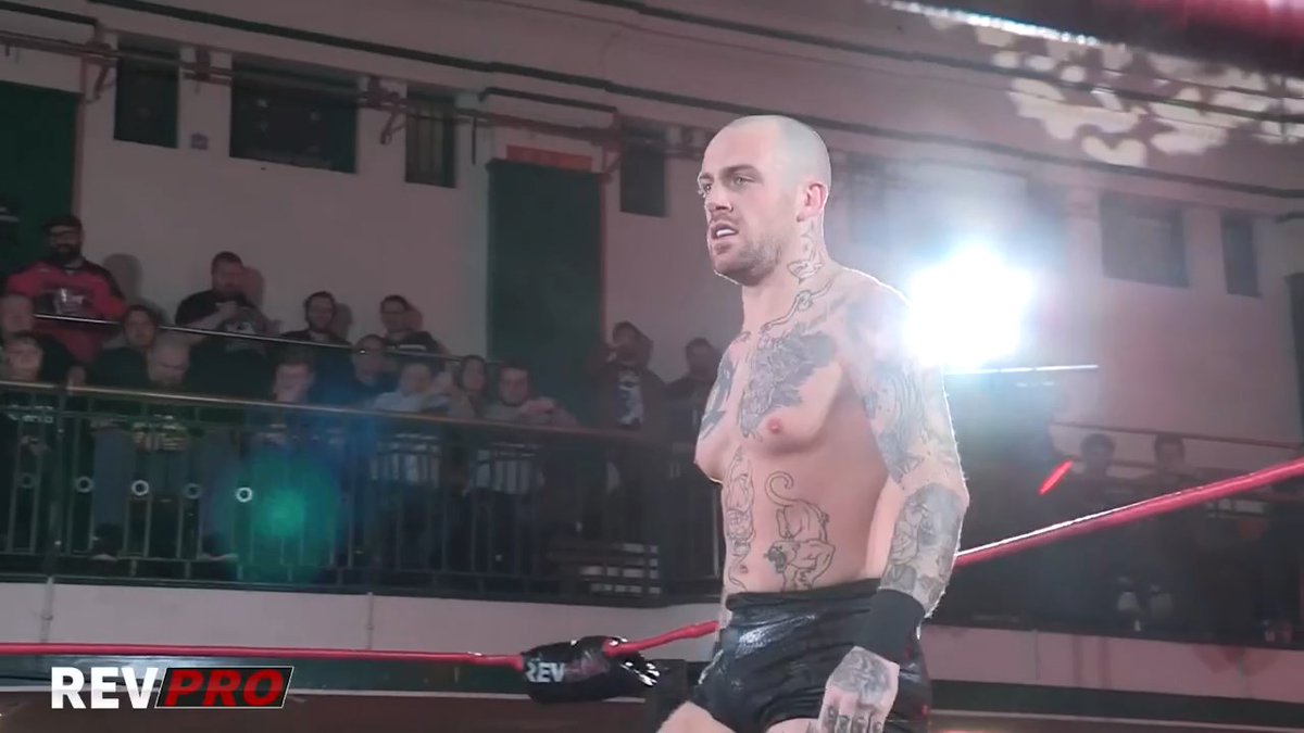 When Chris Ridgeway returns to #RevPro to great cheers from crowds. His popularity is awesome innit?