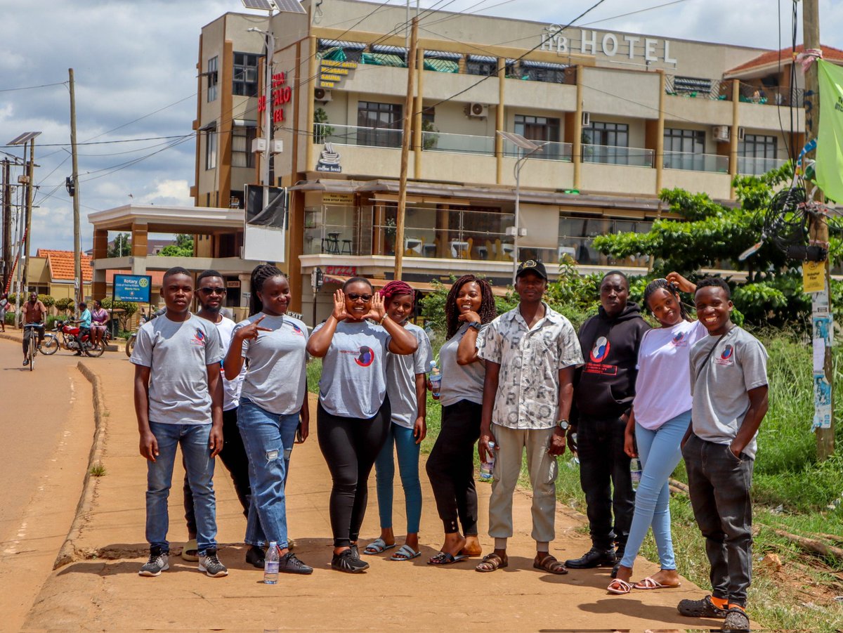 freemangoclub's tweet photo. OUTREACH IN HOIMA CITY WAS WOW 
#bethegenesis 
info@freemancaydf.org
https://t.co/jumu1lZEuF https://t.co/o72VAJBcxx