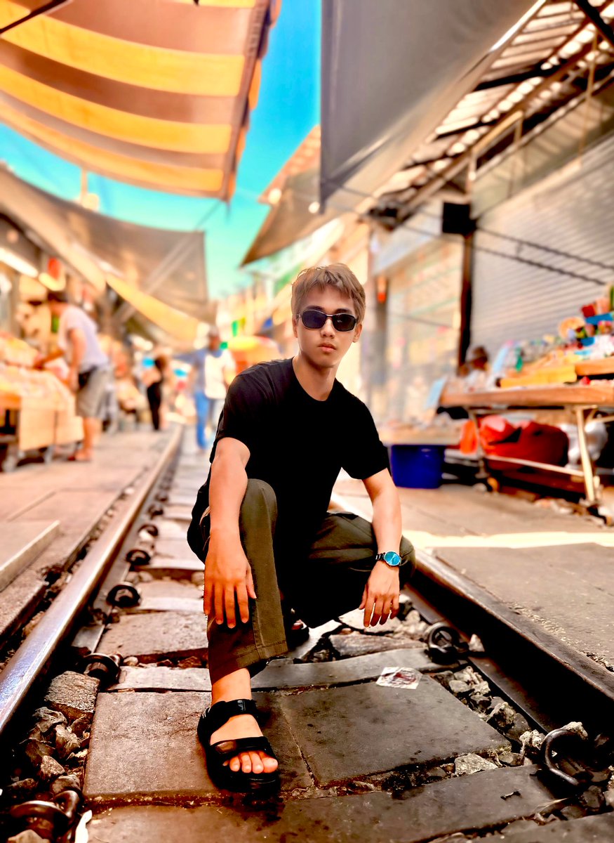 HeyIamJAPP's tweet photo. 📍Maeklong Railway Market 🇹🇭 https://t.co/2sTVmtyssM