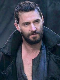 I've mentioned a hundred times that my favorite play is #TheCrucible. As I found out today, I share this passion with the nice lady who sends me all the wonderful Richard Armitage drawings. But today I received a tribute to #TheCrucible from her. I hope you are happy about it.1/3
