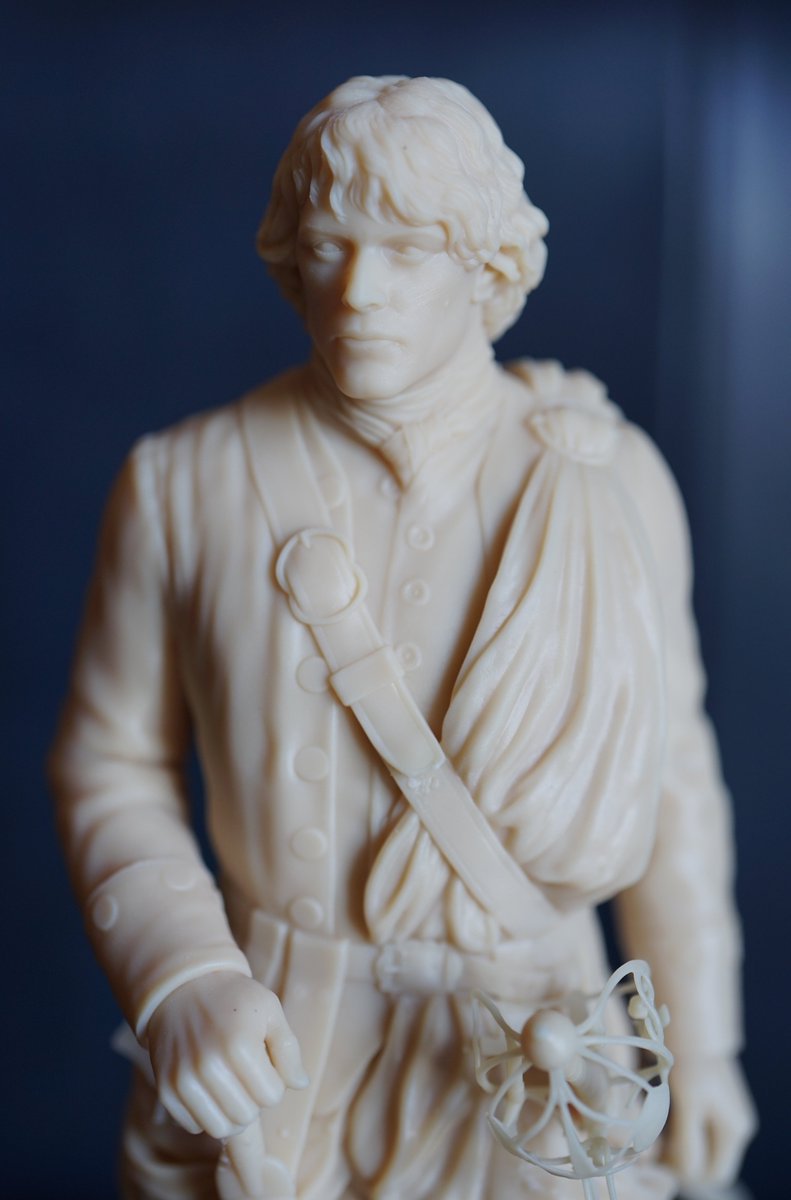 nadcheng's tweet photo. #Outlander @Outlander_STARZ 
Printed model just under 20cm tall in @formlabs Precision Model Resin https://t.co/jwO0GSjADp