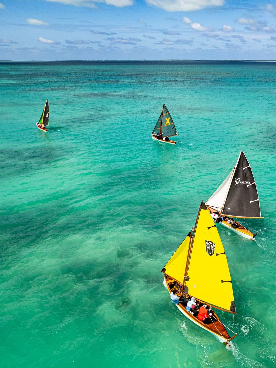 It's a big week on #CocosKeelingIslands 💙🇦🇺 This weekend marks the Act of Self Determination Day 40th Anniversary, where residents voted for a full integration with Australia.