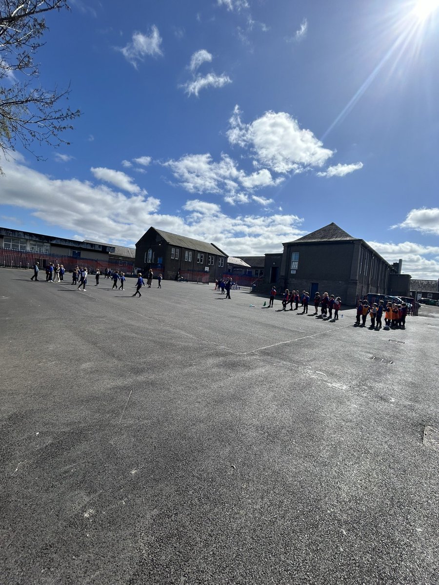 Lucy Robertson tweet media