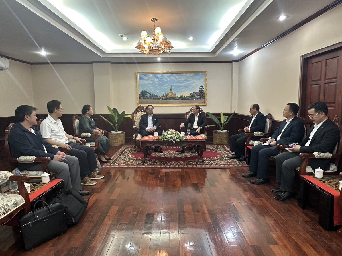 VFM @SihasakPh met with H.E. Mr. Alounkeo Kittikhoun, Special Envoy of the ASEAN Chair on Myanmar. Both sides agreed that ASEAN needs to step up its engagement in light of ongoing developments in Myanmar so as to maintain centrality in safeguarding peace and stability in the