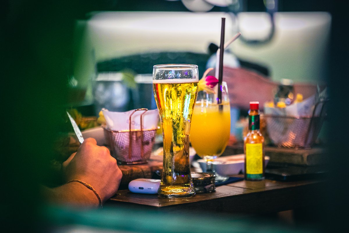 Great food, live music, and good company! What more could you ask for? Head to Bondi Aussie Bar & Grill tonight! #KohSamui #Lamai #Chaweng #NightOut