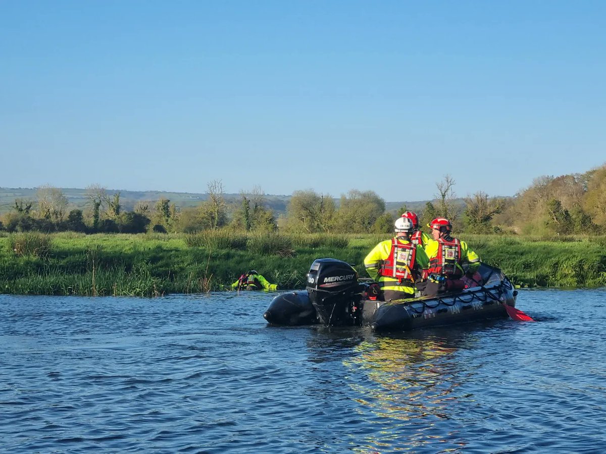 HWestFire's tweet photo. Yesterday, our water rescue crew joined multiple agencies in testing our joint response to spate flooding conditions during #exercisemerlin
We carried out various scenarios throughout the day, working alongside our partner agencies to resolve the incidents safely. #BeWaterAware https://t.co/MywQ8u1JuV