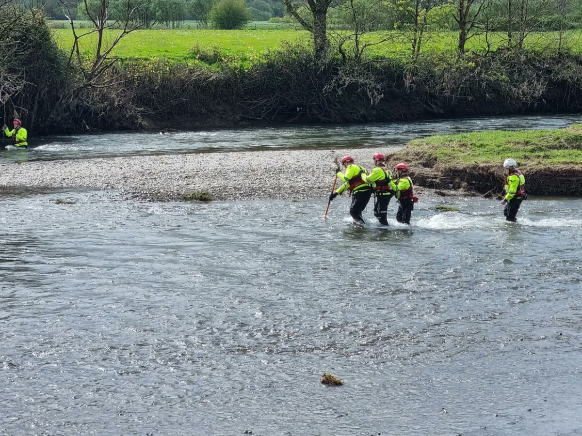HWestFire's tweet photo. Yesterday, our water rescue crew joined multiple agencies in testing our joint response to spate flooding conditions during #exercisemerlin
We carried out various scenarios throughout the day, working alongside our partner agencies to resolve the incidents safely. #BeWaterAware https://t.co/MywQ8u1JuV