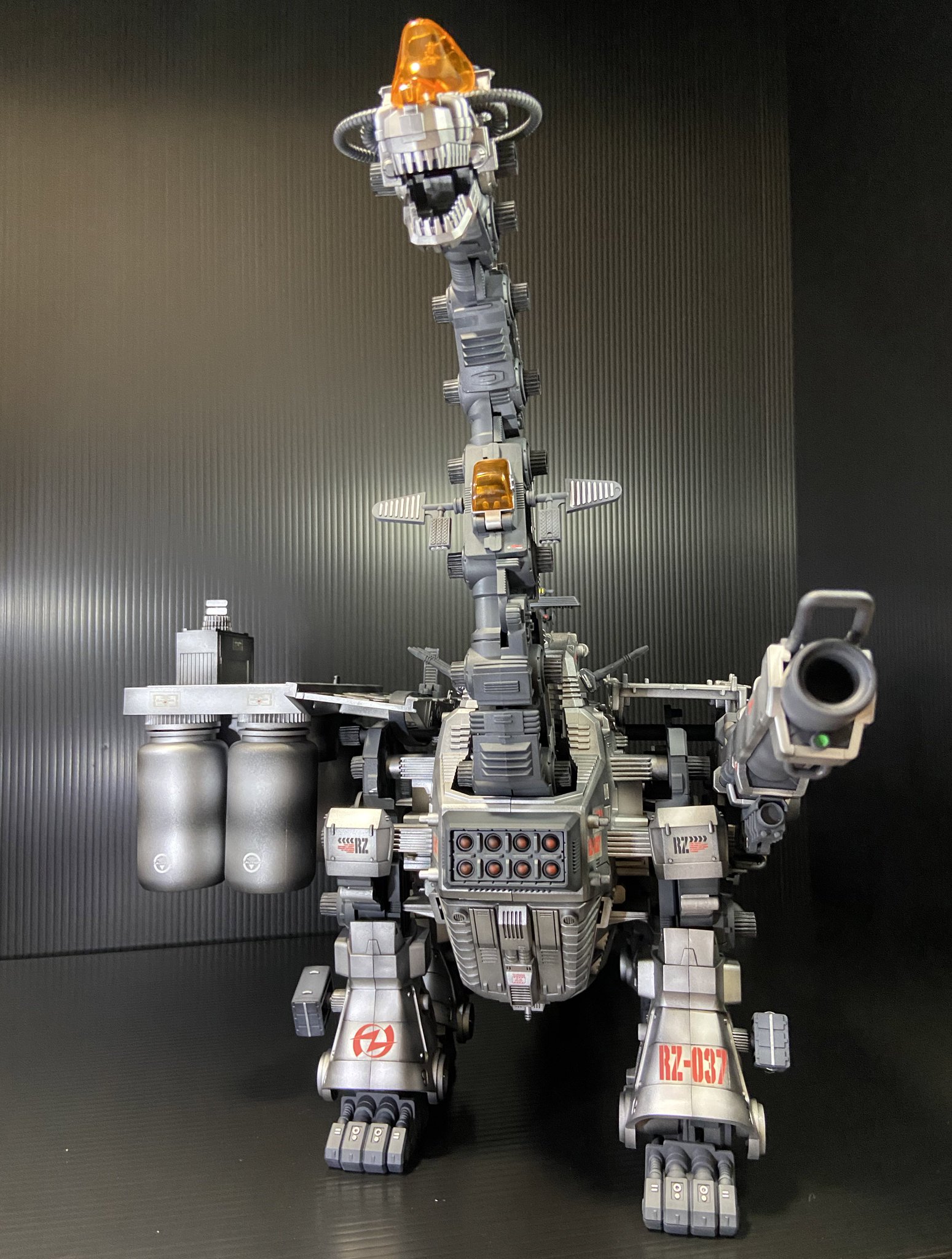 【完成品】【全塗装】ウルトラザウルス　グラビティカノン装備　ゾイド　ZOIDS GL7bf6-agAAPxub.jpg:large