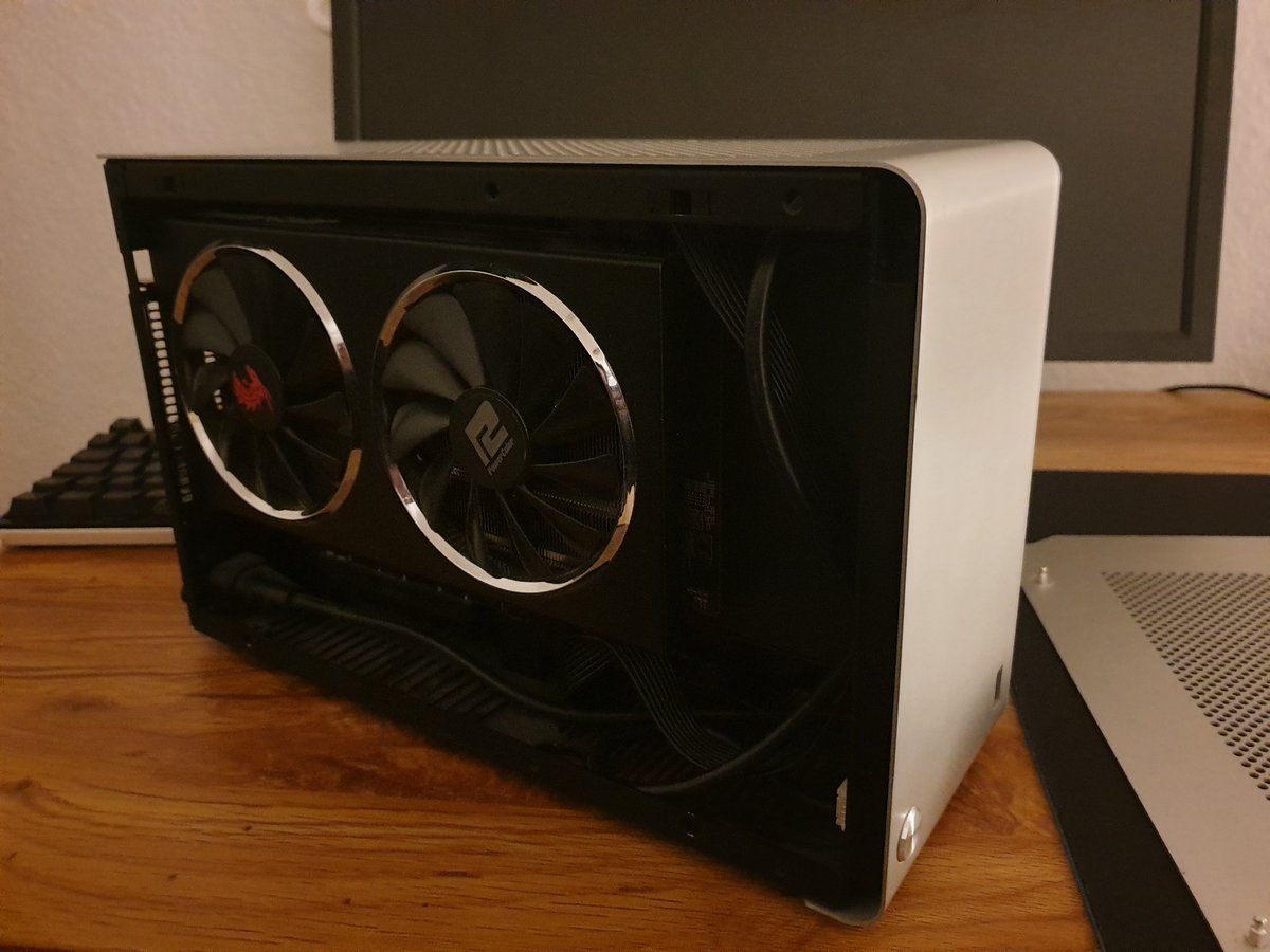 Luis_Fuchs's tweet photo. RX 5700, kleines Upgrade für meinen Brotkasten! >w< https://t.co/fCph4DFtTQ