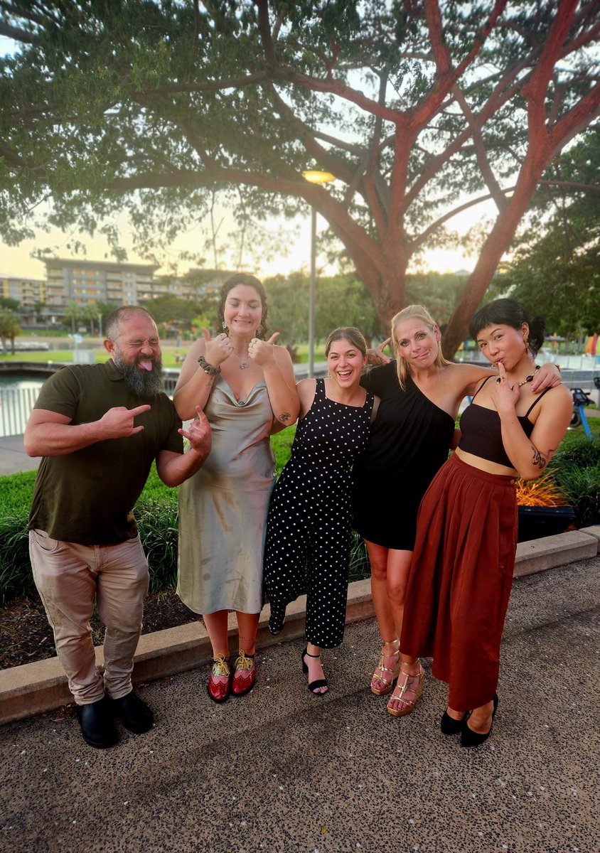 Crystal Li tweet media