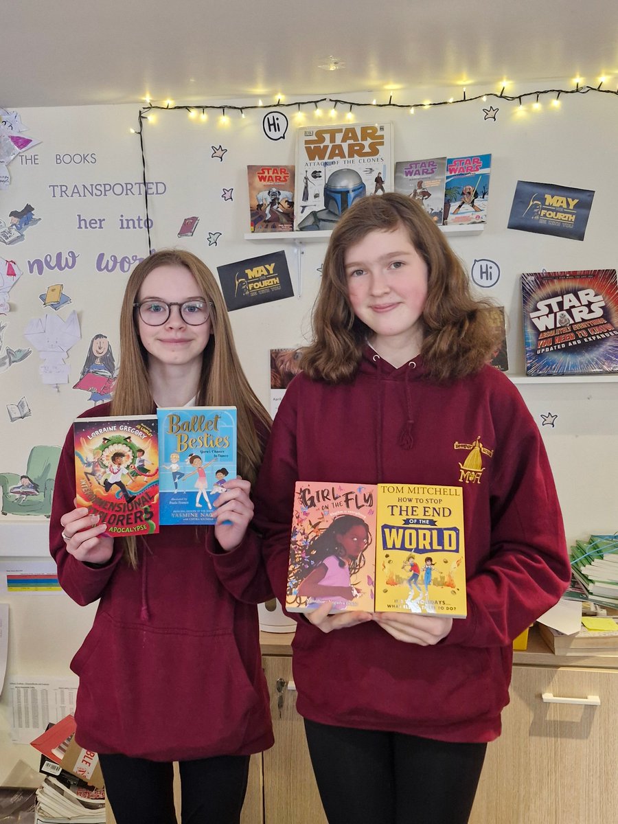 Thanks to @mrdillypresents we have won these lovely new books for the library and @MontroseEnglish by @cakesthebrain @HarperCollinsCh, @authorontheedge @FarshoreBooks, @csoundar @piccadillypress & Nansu Isdahl @DFB_storyhouse. Our library helpers are very excited!😍