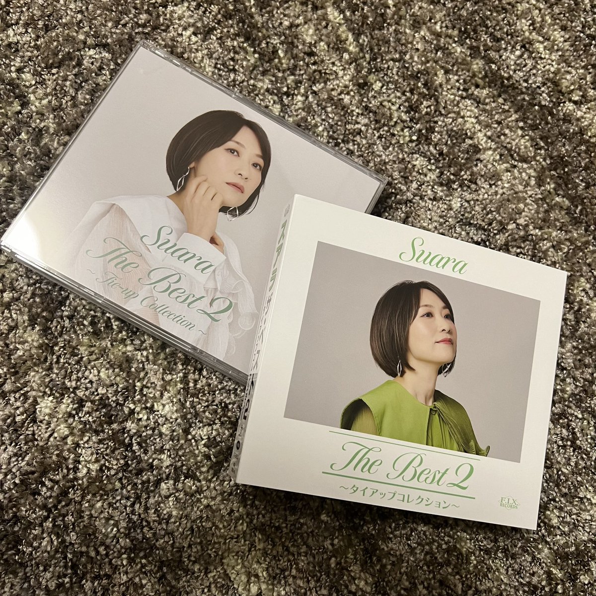 marycoco_mh's tweet photo. 本日発売、Suaraさんの「The Best2～タイアップコレクション～」が届きました✨

作曲させていただいた"Pure Contrast"、初回限定盤にはSuaraさんと出会うきっかけとなった"悲しみの底"が収録されています☺️
大変豪華なアルバムとなっているのでたくさんの方に聴いていただきたいです🥹♡ https://t.co/B8V6BCms1r