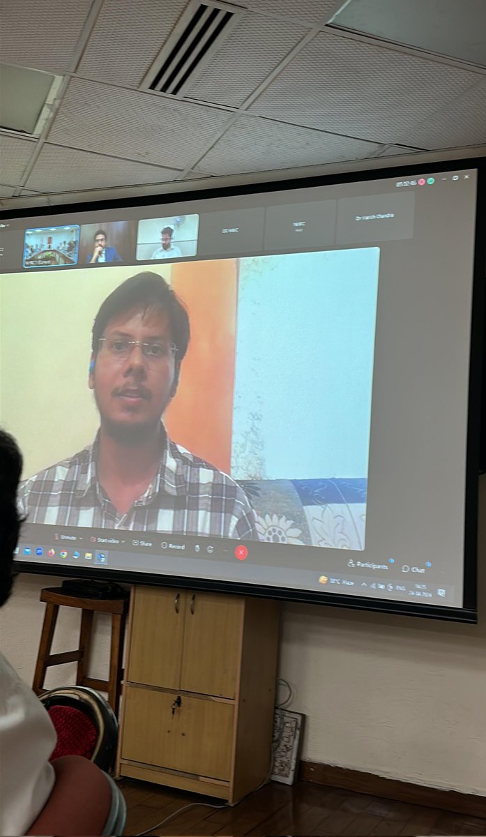 Vivekpandey21's tweet photo. Took part in a meeting Organised by @India_NHRC

Raised issue's related to UG &amp; PG doctors

Given suggestions to implement One-nation-one stipend policy

Raised serious issue of medicos suicide in medical colleges &amp; talked abt mental health

#NEET #MedTwitter #MBBS #HumanRights https://t.co/DqDcew4y4b