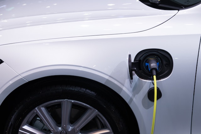 HolbornProjects's tweet photo. If you are thinking about helping your employees switch to electric vehicles, speak to Holborn first and we explain all about electric car charging points with the added benefits and the costs involved -  https://t.co/55anPW8yGx https://t.co/Aze39RutlB