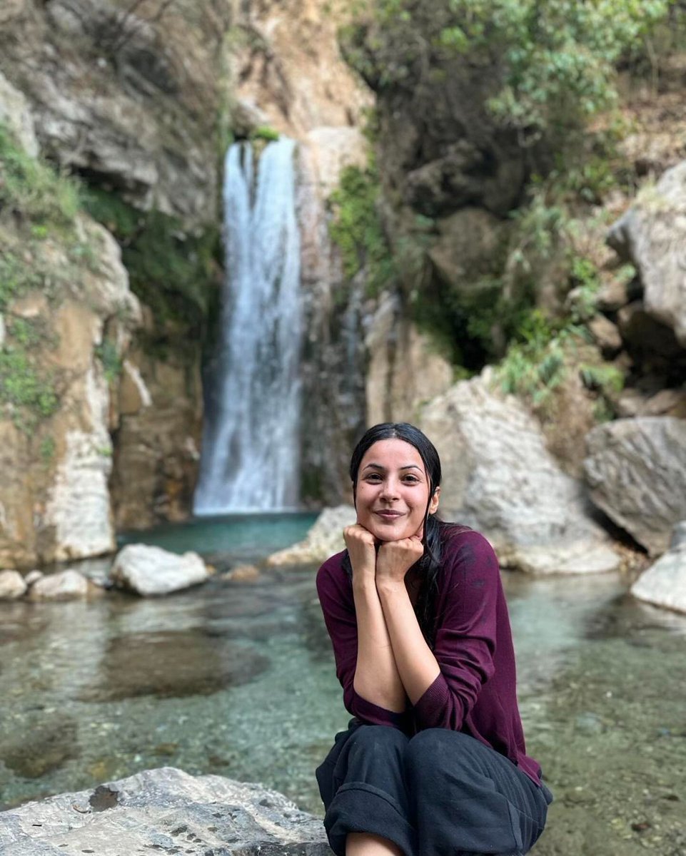 bombaytimes's tweet photo. Nature’s baby ft. @ishehnaaz_gill 

#ShehnaazGill #shehnaazgillfans #Shehnaazians #NatureLover https://t.co/nBA5ALQc0s