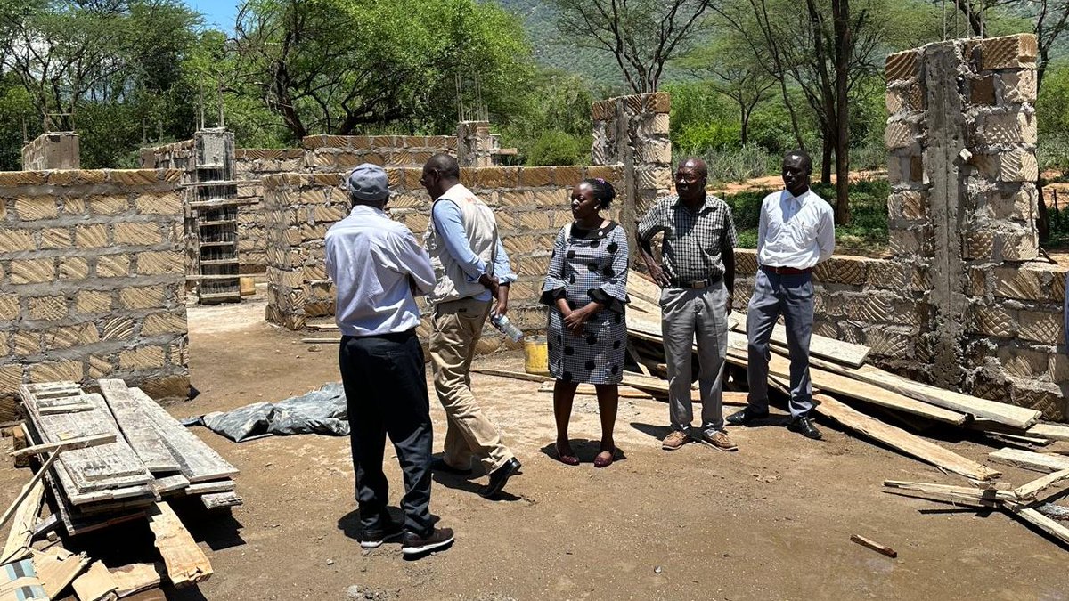 This week we have been on a field familiarization visit with <a href="/maricianah/">Dr. Maricianah Onono</a> who recently joined the <a href="/DNDi/">Drugs for Neglected Diseases initiative</a> Board. 

We inspected various ongoing LeishAccess projects in Kacheliba, Sigor &amp; Amudat with <a href="/BoloSimon/">Simon Bolo</a> &amp; paid a courtesy call to members of the county health team. #beatNTDs