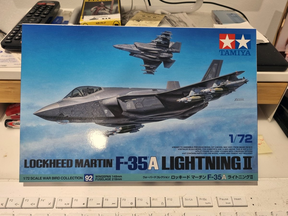 AirPowerHistory's tweet photo. Oops, I did it again... #scalemodelling #scalemodel #aircraftmodelling #f35 #tamiya #AvGeek https://t.co/tsmTnKlIvr