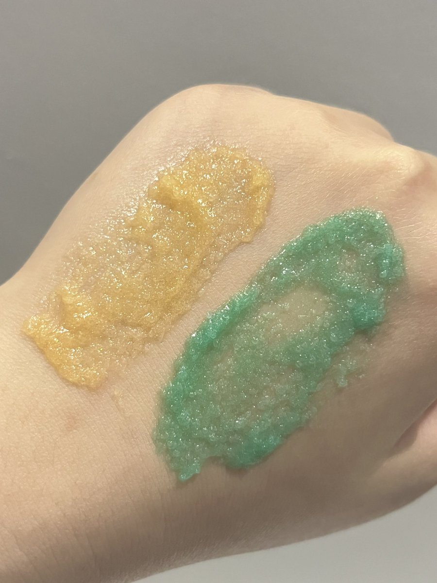 lifeasbulan's tweet photo. “Nak cuba dua2 lah takda trial pack ke?”
Mestila ada! ✨Glow & Go-Mini Glowing Body Scrub Duo✨ #BetterTwogether🏄🏼♀️✨
If you’re an indecisive person, just buy this one for RM45 only; 60ml x 2! Murah kan?🤩
Click here to purchase with free shipping - https://t.co/oBDmptnlAy https://t.co/pMwpCtg4d0