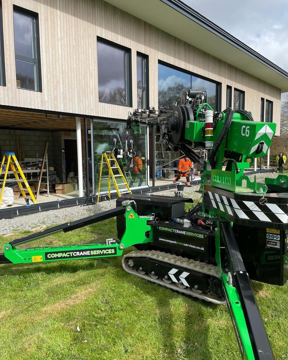 CraneCompact's tweet photo. Back to Horham for phase 2, glazing made easy with a crane and vac lifter. 

Thanks again to DLR Industrial Services .

Don’t strain… we crane! 
#electric #spidercrane #zeroemissions #compactcrane #steellifting #glasslifting #trusslifting #cranehire https://t.co/Pmcl9BNROD