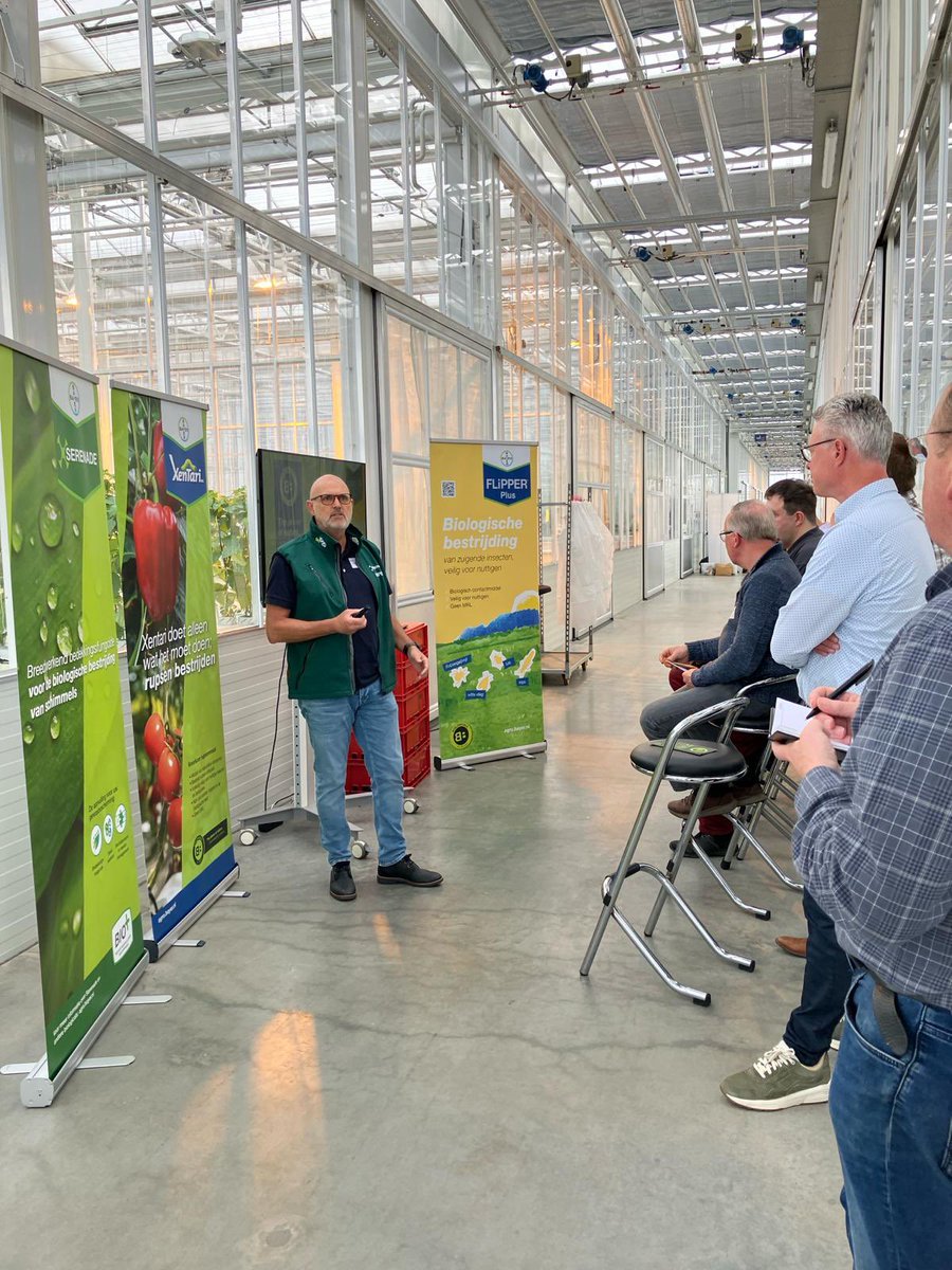 Hu1st_J's tweet photo. Dag 1 van de Gewasbeschermingsdagen in het #worldhorticentre in Naaldwijk zijn gestart. #BayerCropNL #TeamBayerBenelux aanwezig met #BiologicalsbyBayer #Serenade #FlipperPlus #Xentari ochtendprogramma adviseurs middag-avond  telers 
Organisatie #GlastuinbouwNederland en #Vertify https://t.co/Exokvv5qP7