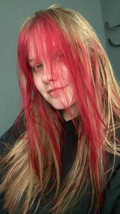 Colored my hair 🥰 (sorry for no makeup) https://t.co/8npbMn3qtJ<a href="/tag/porn"class="tags"><span>#porn</span></a><a href="/tag/nude"class="tags"><span>#nude</span></a><a href="/tag/bbw"class="tags"><span>#bbw</span></a><a href="/tag/nsfw"class="tags"><span>#nsfw</span></a><a href="/tag/nudes"class="tags"><span>#nudes</span></a><a href="/tag/hornyteen"class="tags"><span>#hornyteen</span></a>