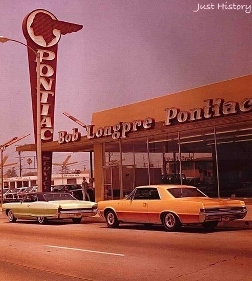 Old School Car Dealership