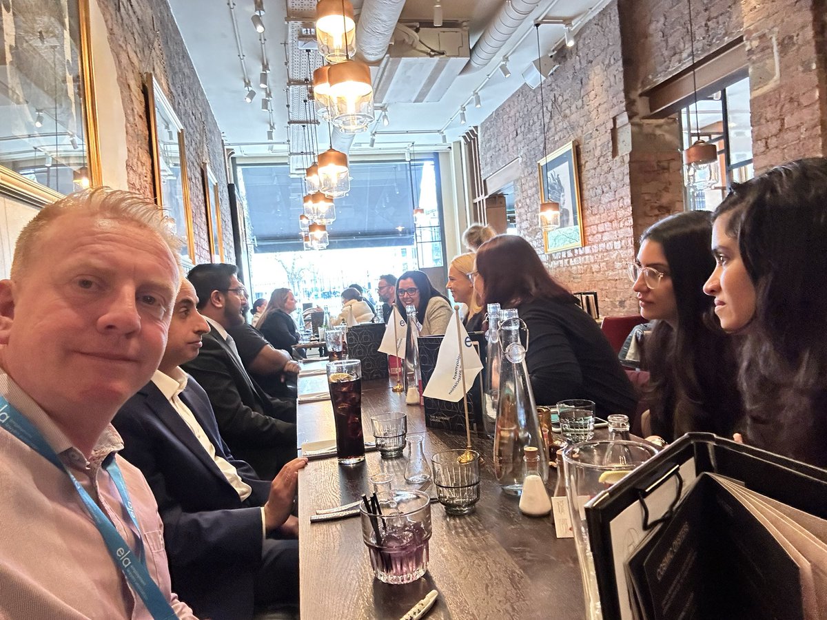 jamesjeynes's tweet photo. The @emplawyers Midlands Social Lunch is underway at The Alchemist. Thank you to everyone attending, some great ideas for future get togethers in the Midlands area #employmentlawyers #employmentlaw https://t.co/pAeWGixZ3Y