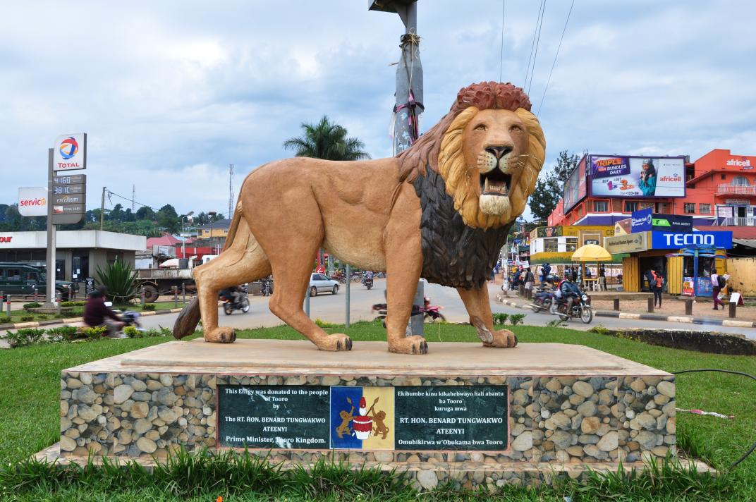 Do people still care about heritage? Instead of the Lion, it's now this new structure in the centre of #FortPortal

@ObukamaBwaTooro @empaako_yange @Airtel_Ug
